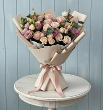 Букет цветов из:  Розы и Лизиантусы #REPLACE_PRED# Никитское