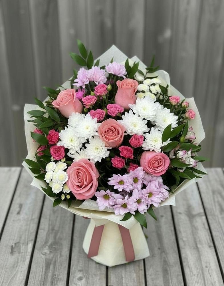 Букет цветов из: Альстромерии, Гвоздики, Розы и Хризантемы в Никитское