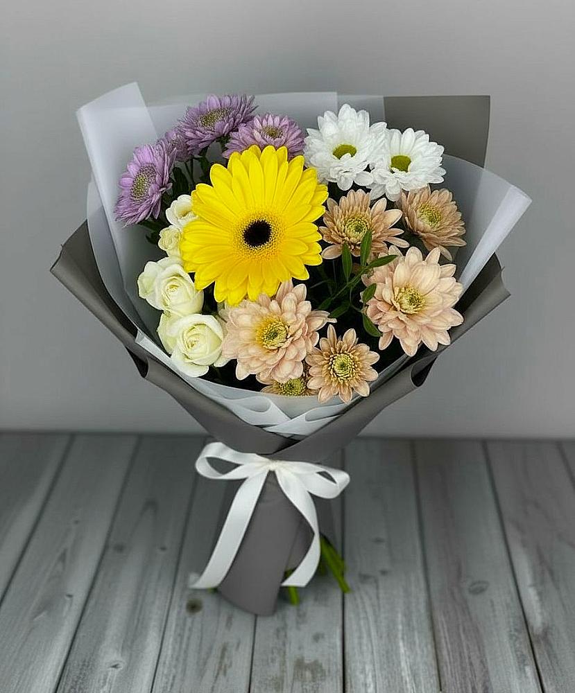 Букет цветов из: Розы, Герберы и Хризантемы в Никитское