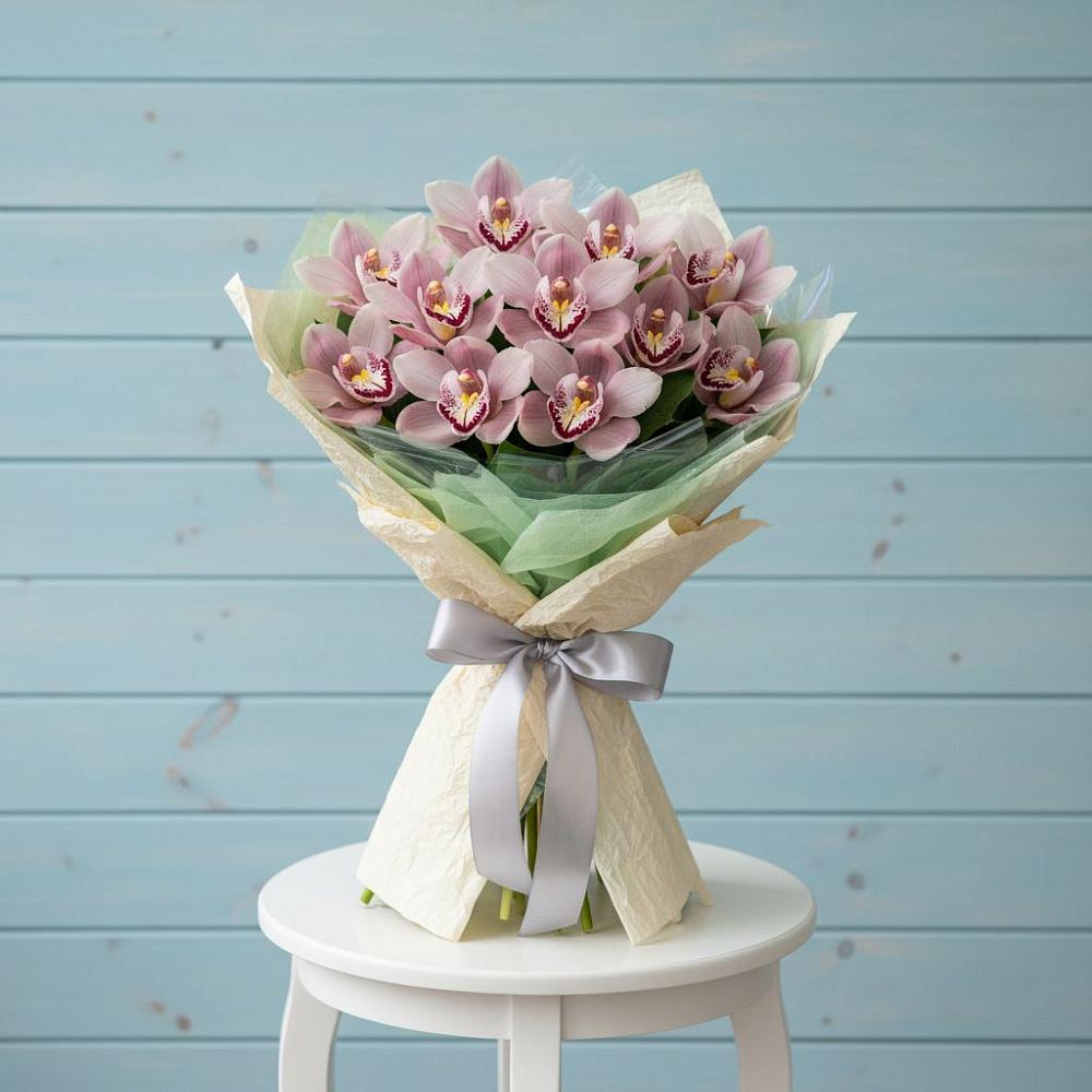 Букет цветов из: Орхидеи и Розы в Никитское