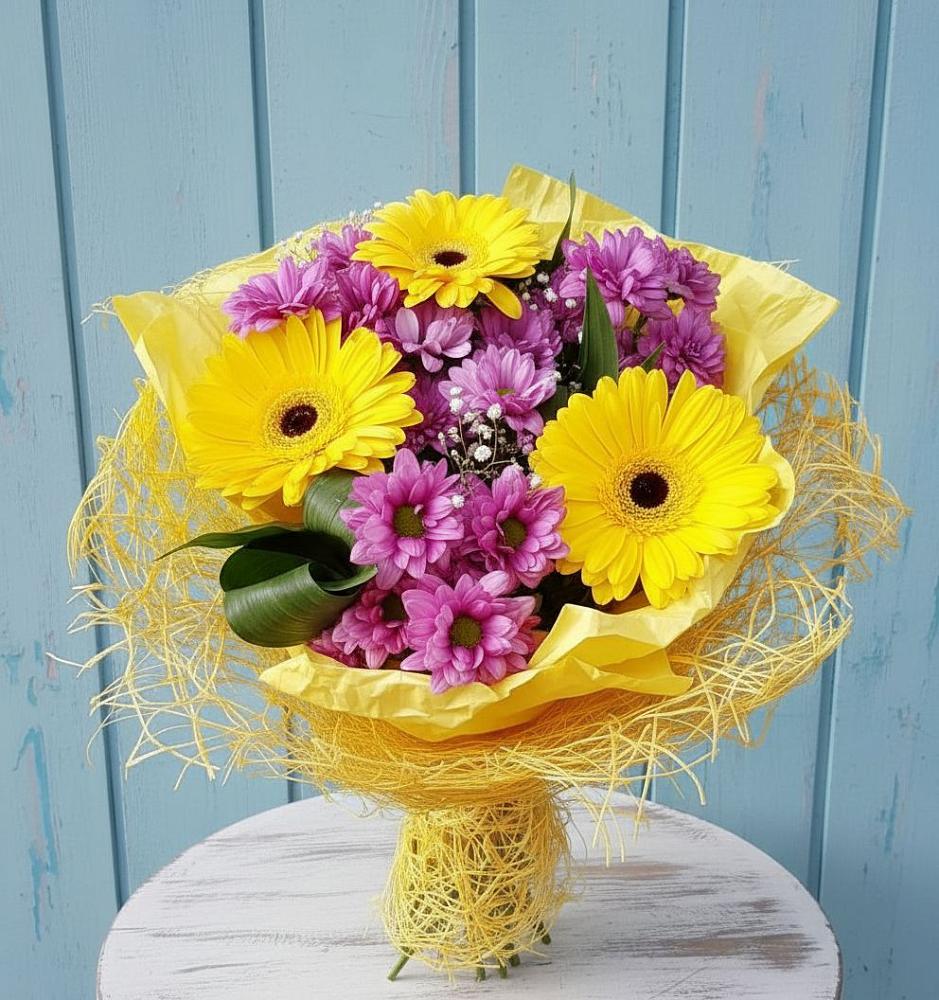 Букет цветов из: Хризантемы и Герберы в Никитское