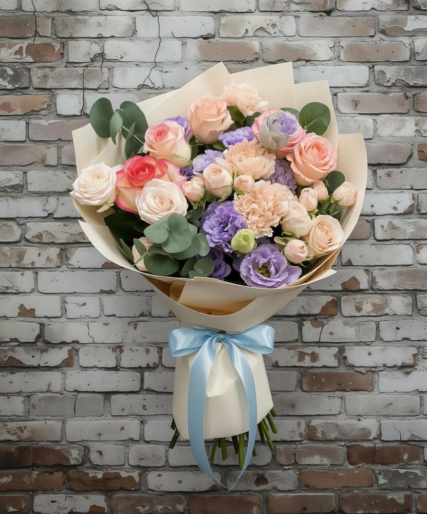 Букет цветов из: Розы, Лизиантусы и Гвоздики в Никитское