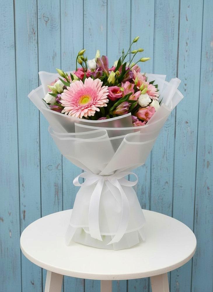 Букет цветов из: Герберы, Альстромерии и Лизиантусы в Никитское