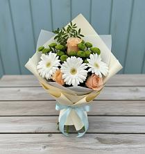 Букет цветов из:  Герберы, Розы и Хризантемы в Никитское