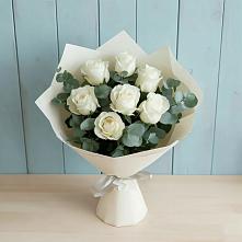 Букет Белые розы в Эвкалипте в Никитское