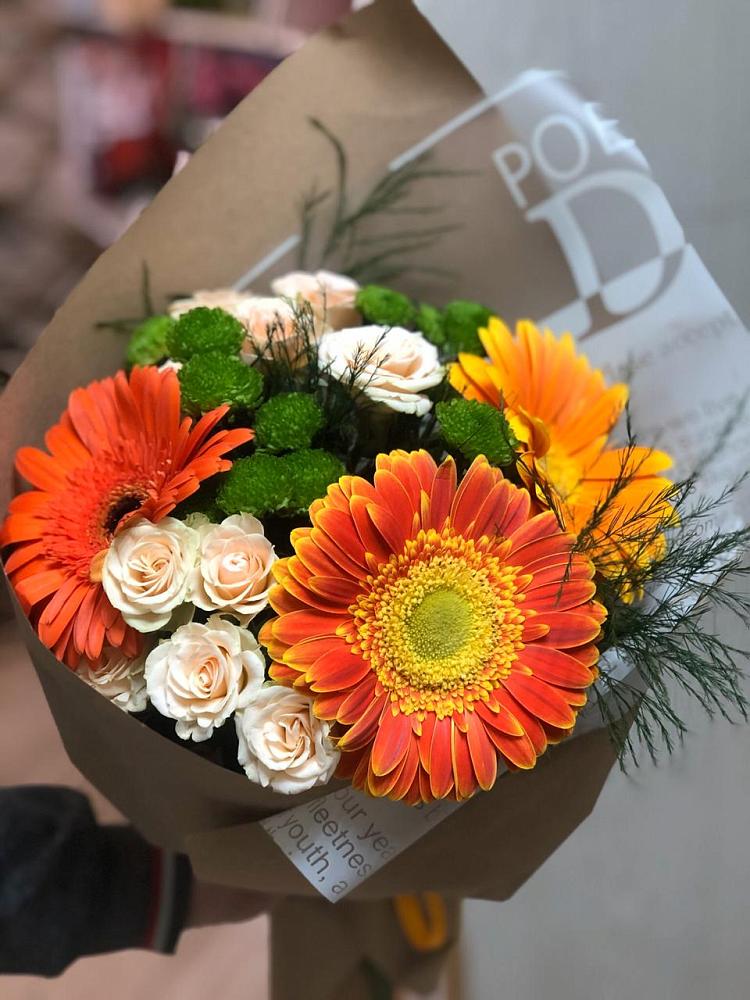 Букет цветов из: Герберы, Хризантемы и Розы в Никитское