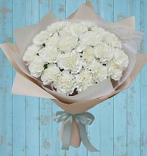 Букет цветов из:  Гвоздики в Никитское