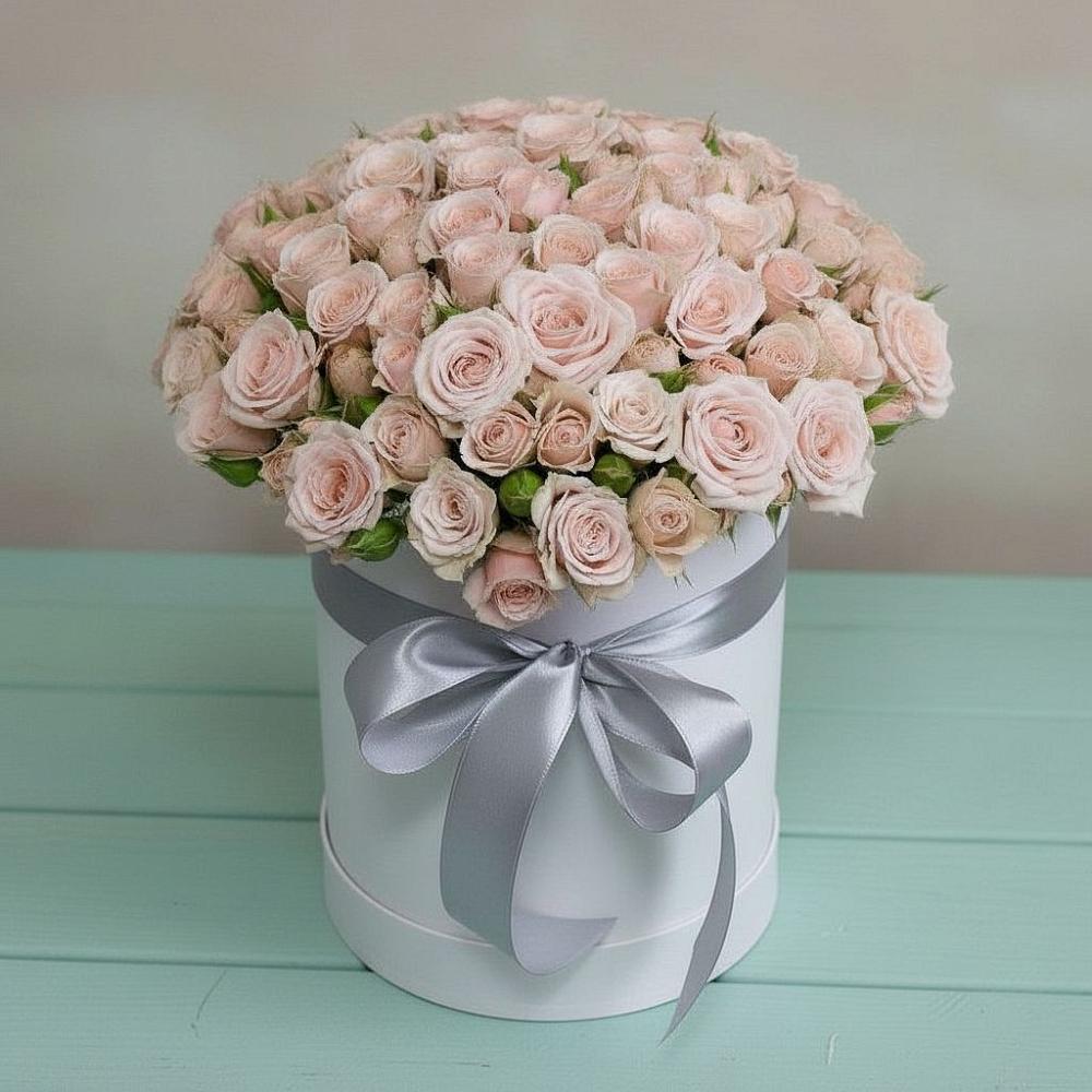 Цветочная композиция из Розы в шляпной коробке в Никитское