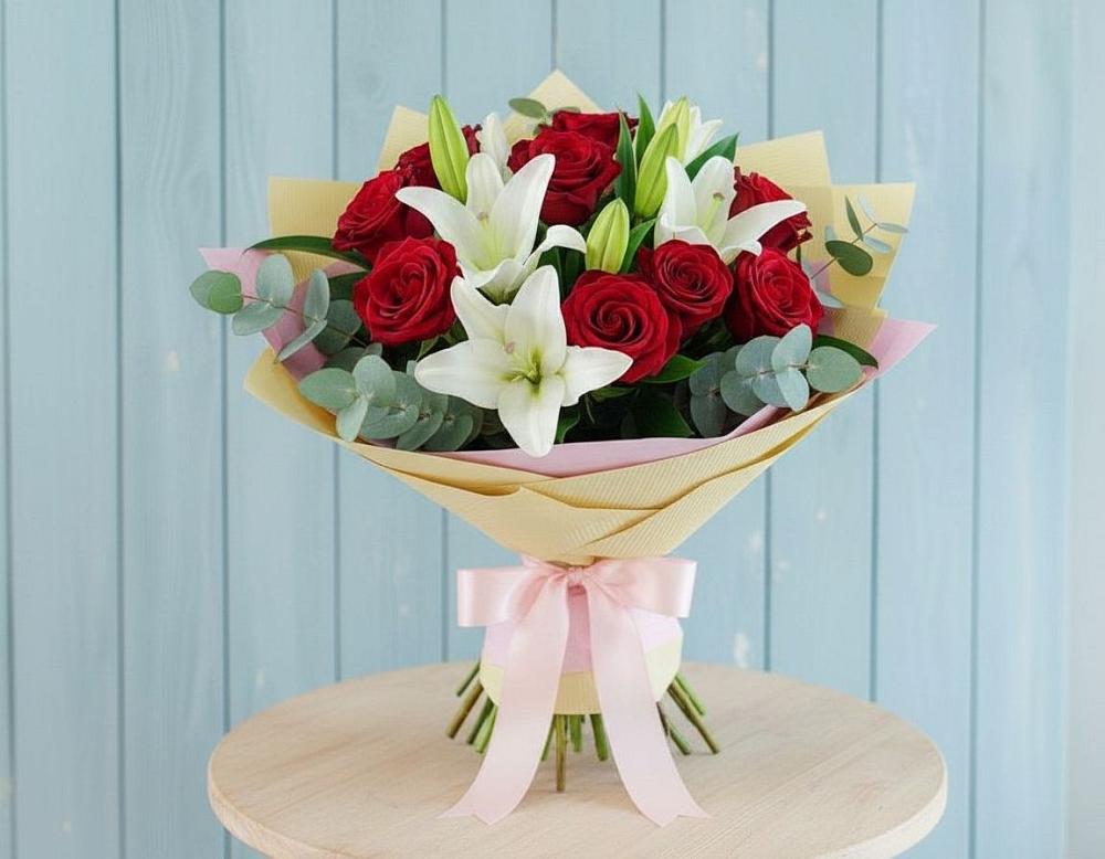 Букет цветов из: Лилии и Розы в Никитское